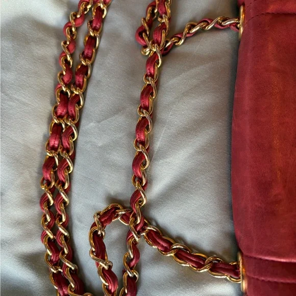 Chanel Red Leather Shoulder Bag - Picture 9 of 15